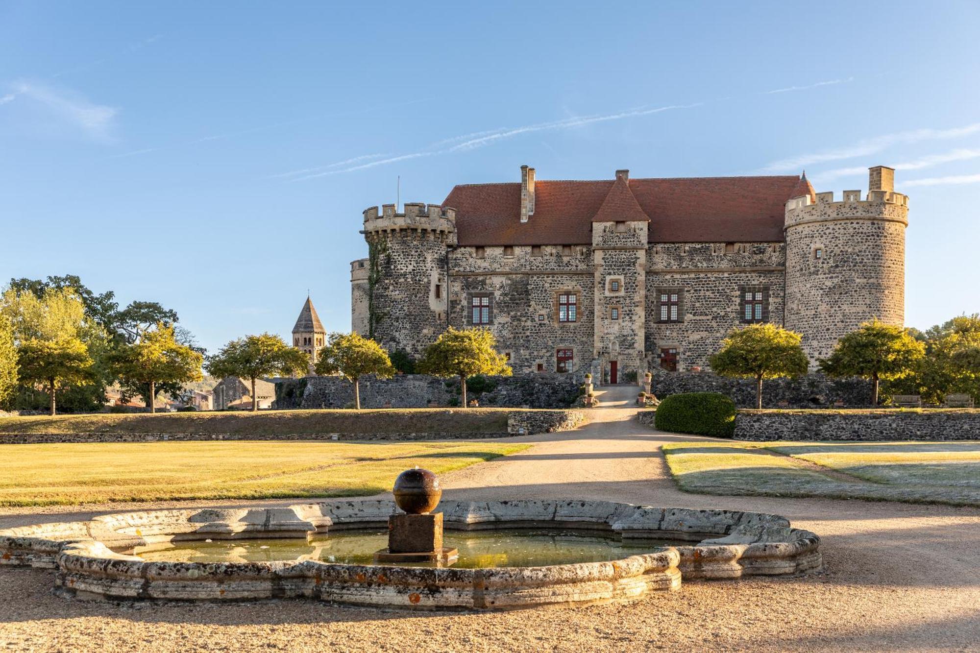 Chateau Royal De Saint-Saturnin Exteriér fotografie